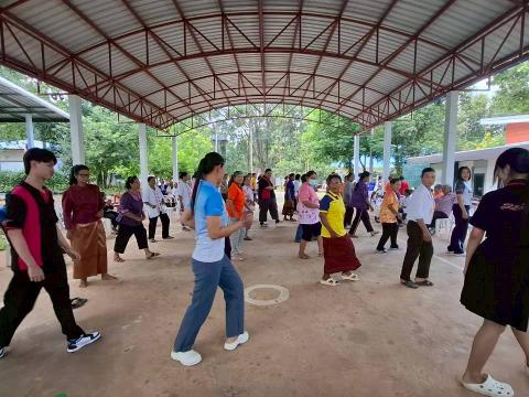 กิจกรรมที่ 5 ขยับกายสบายชีวี ด้วยการเต้นบาสโลป