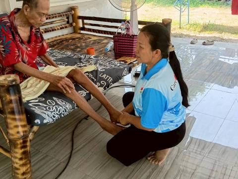 ออกเยี่ยมบ้านผู้มีภาวะพึ่งพิง