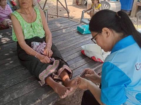 ออกเยี่ยมบ้านผู้มีภาวะพึ่งพิง