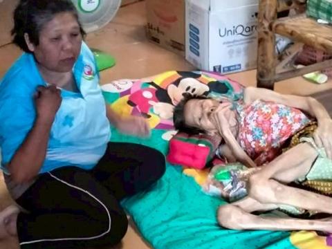 ออกเยี่ยมบ้านผู้มีภาวะพึ่งพิง