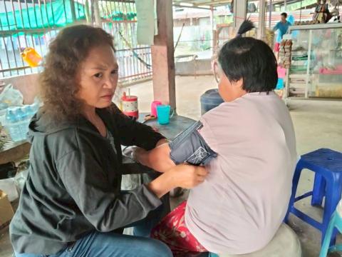 ออกเยี่ยมบ้านผู้มีภาวะพึ่งพิง