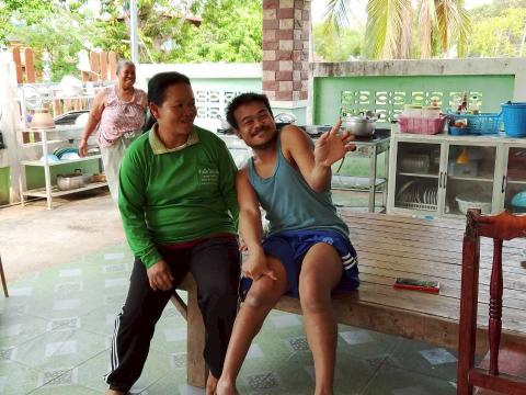 ออกเยี่ยมบ้านผู้มีภาวะพึ่งพิง