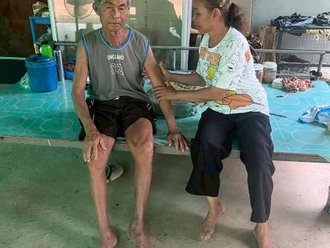 ออกเยี่ยมบ้านผู้มีภาวะพึ่งพิง