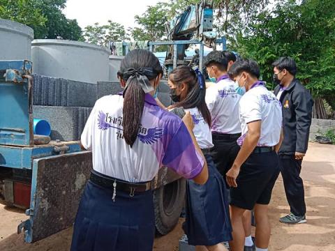 เยาวชนจิตอาสา ลงพื้นที่สร้างบ้านผู้สูงอายุ หมู่ที่5