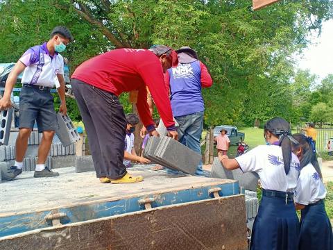 เยาวชนจิตอาสา ลงพื้นที่สร้างบ้านผู้สูงอายุ หมู่ที่5