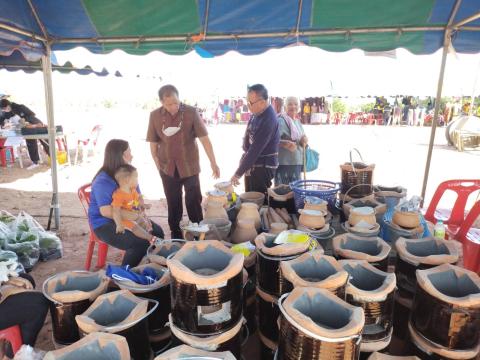 เปิดตลาดนัด เดอะ มอ ดอนกลอย